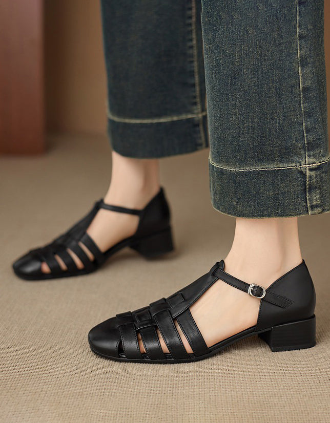 Sandales en Cuir Tressé à Bout Fermé noir — paire en studio (12)