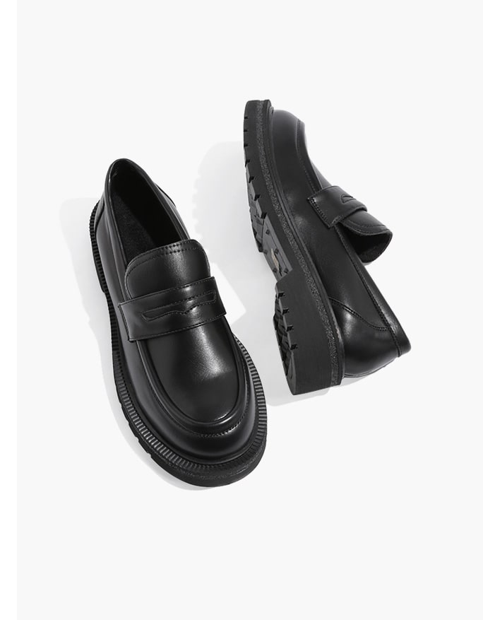 Mocassins en cuir noirs à glands pour femme — Vue principale — Modisque