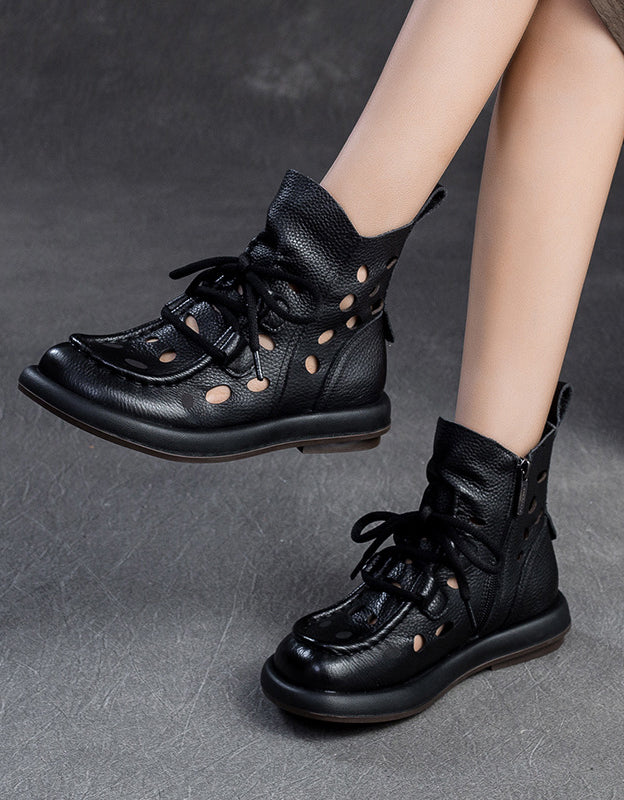 Bottines Ajourées en Cuir à Bout Rond noir — portées (4)